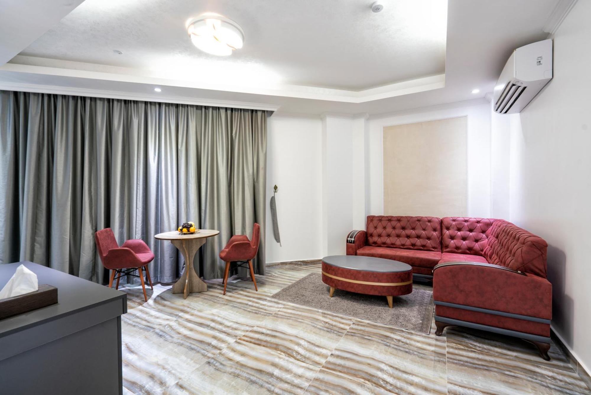 Al Amerat Hotel Al Amarat Bagian luar foto
