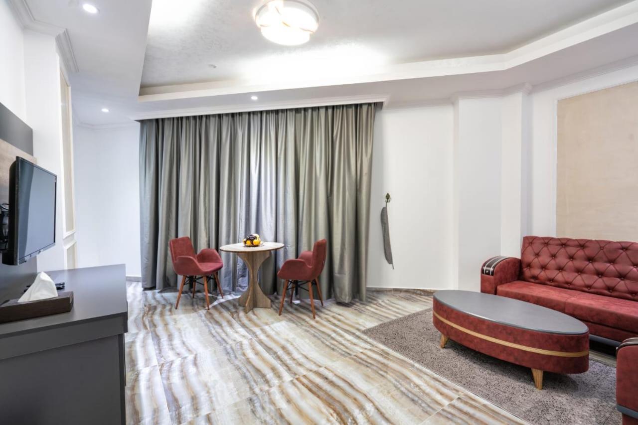 Al Amerat Hotel Al Amarat Bagian luar foto