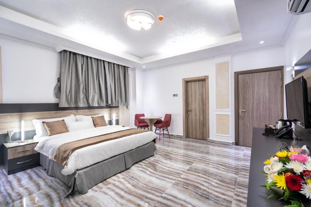 Al Amerat Hotel Al Amarat Bagian luar foto