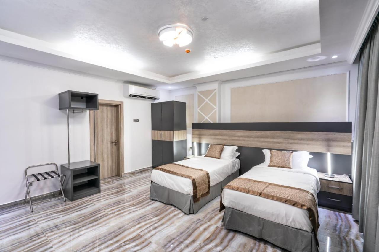 Al Amerat Hotel Al Amarat Bagian luar foto