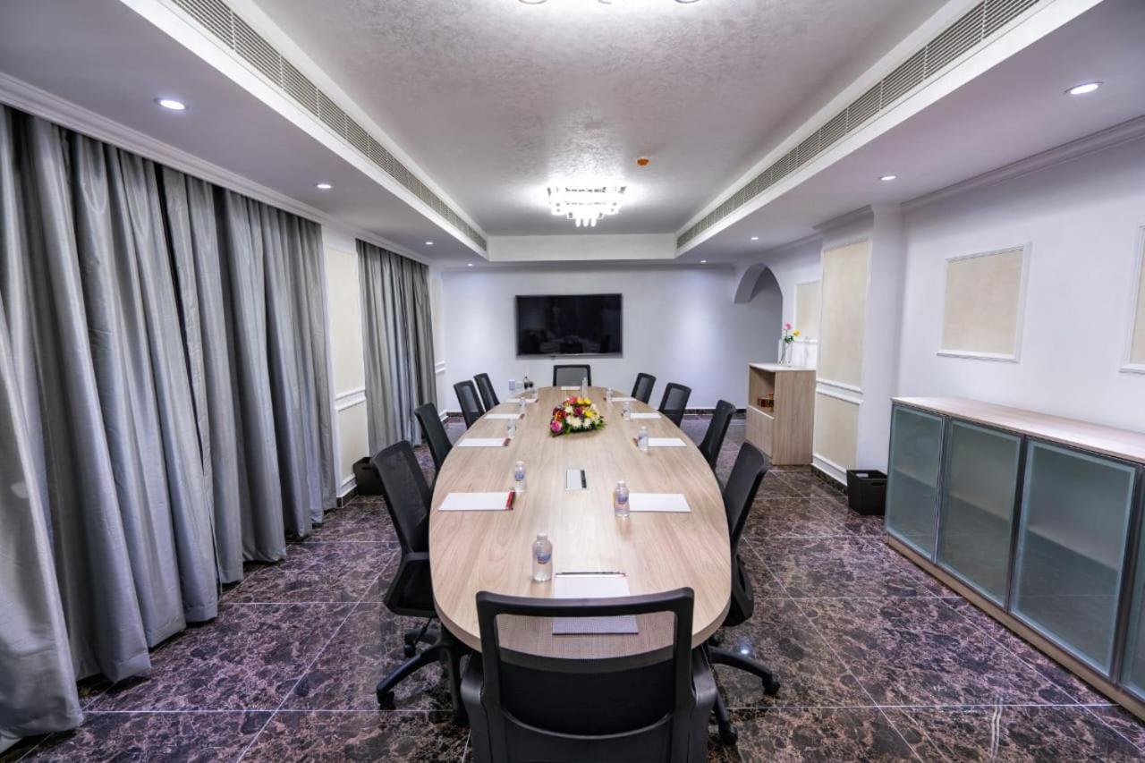 Al Amerat Hotel Al Amarat Bagian luar foto