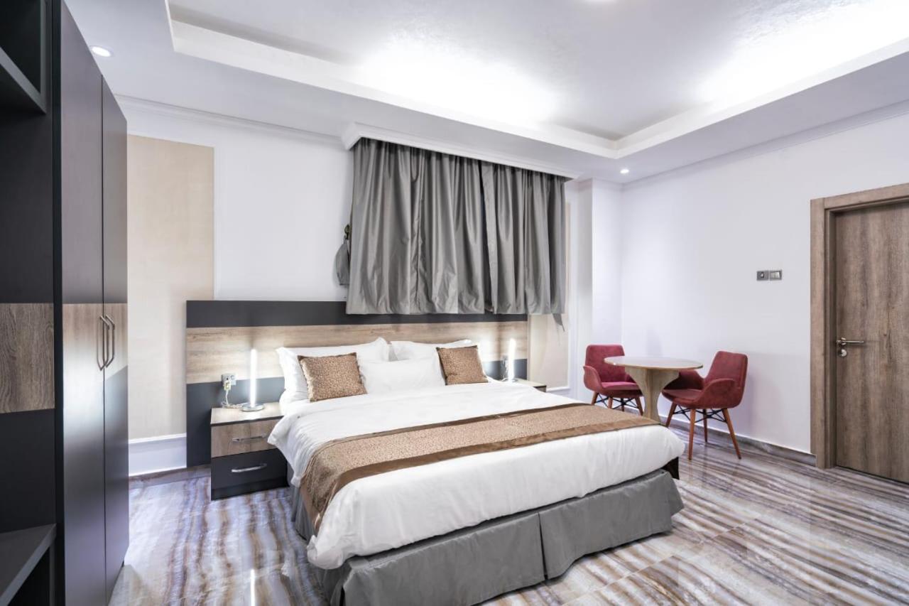 Al Amerat Hotel Al Amarat Bagian luar foto